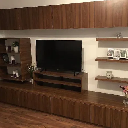 Apartment 公寓 *